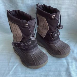 Little Kids winter boots (size 5-6)